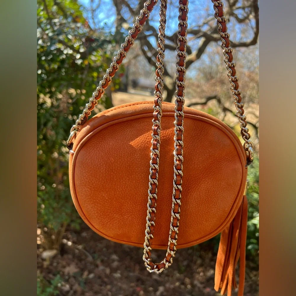Gucci Soho Series Chain Crossbody Bag with Tassle - Picture 4 of 13